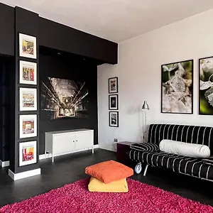 Mura Di Elegant Penthouse With Balcony Lucca