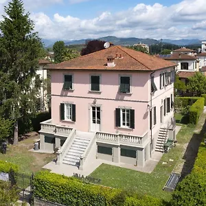 4* Bed & Breakfast B&B Villa Agnese Lucca